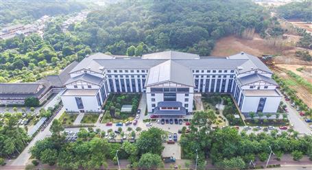 柳州市老年活動(dòng)中心項(xiàng)目迎來國(guó)家優(yōu)質(zhì)工程獎(jiǎng)專家組復(fù)查