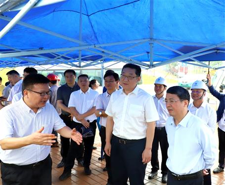 柳州市委書記吳煒、市長(zhǎng)張壯到公司項(xiàng)目調(diào)研指導(dǎo)