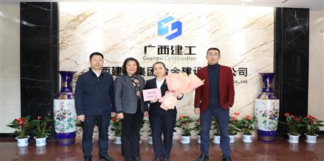 駱春燕到冶建公司開(kāi)展“三八婦女節(jié)”慰問(wèn)活動(dòng)